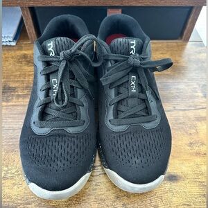 TYR CX-1 trainer size 8.5w